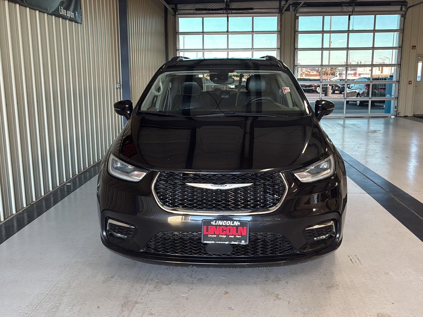 2022 Chrysler Pacifica Touring L