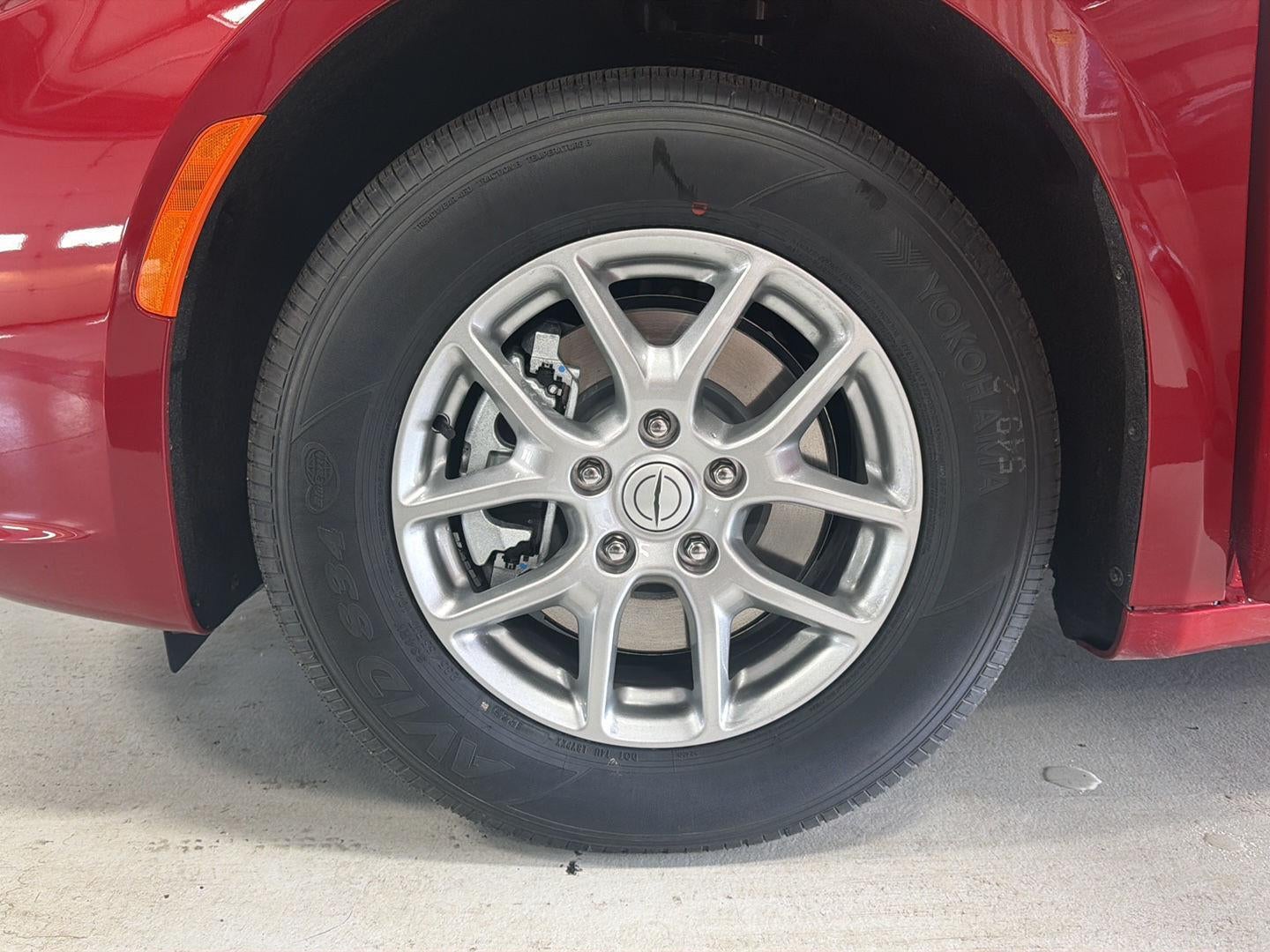 2026 Chrysler Pacifica Select