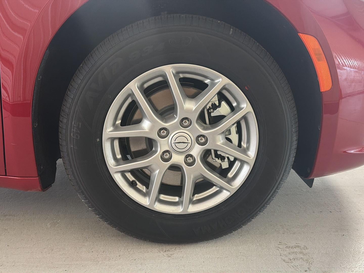 2026 Chrysler Pacifica Select