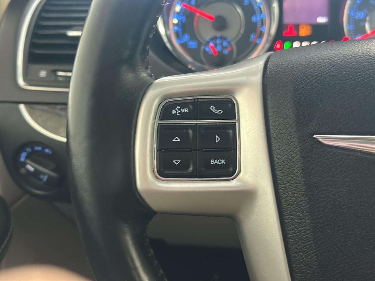 2016 Chrysler Town & Country Touring