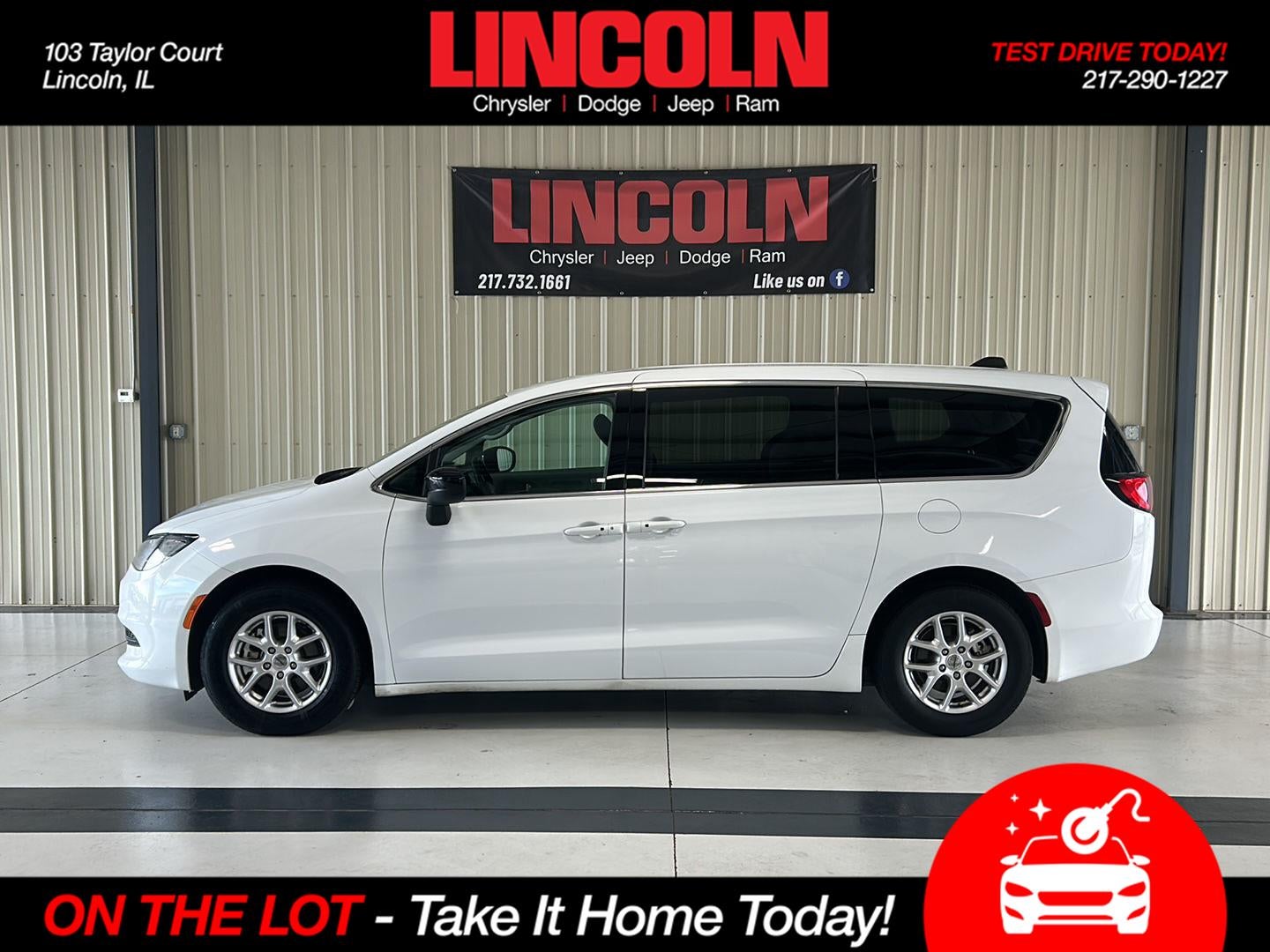 2024 Chrysler Voyager LX