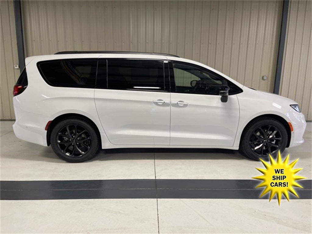 2024 Chrysler Pacifica PACIFICA LIMITED
