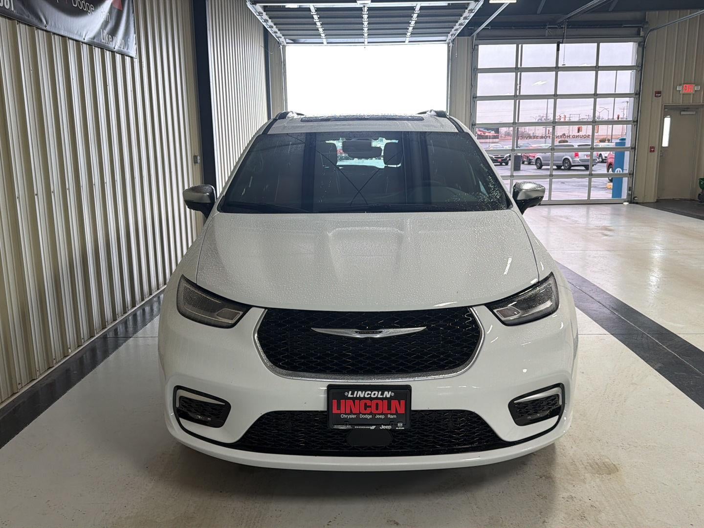 2026 Chrysler Pacifica Pinnacle