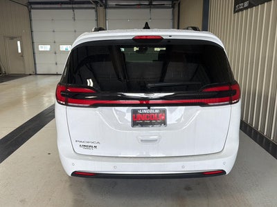 2026 Chrysler Pacifica Pinnacle