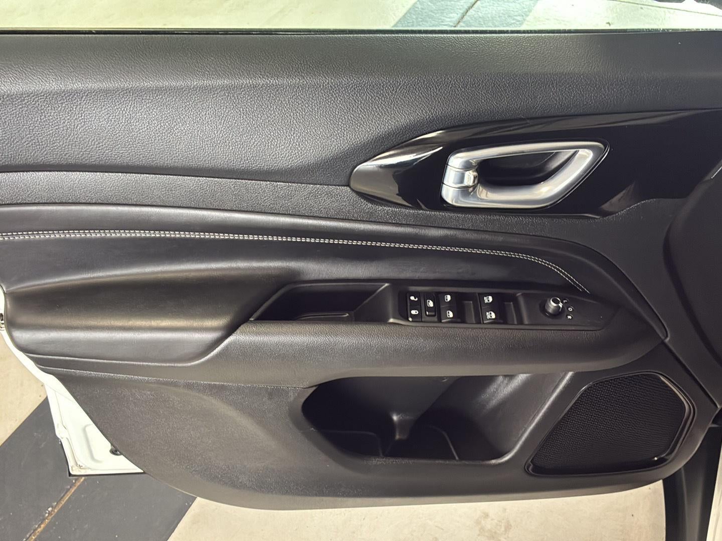 2023 Jeep Compass Altitude