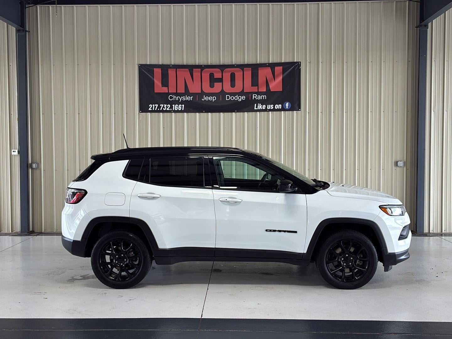 2023 Jeep Compass Altitude