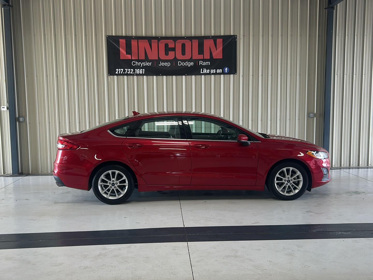 2020 Ford Fusion SE