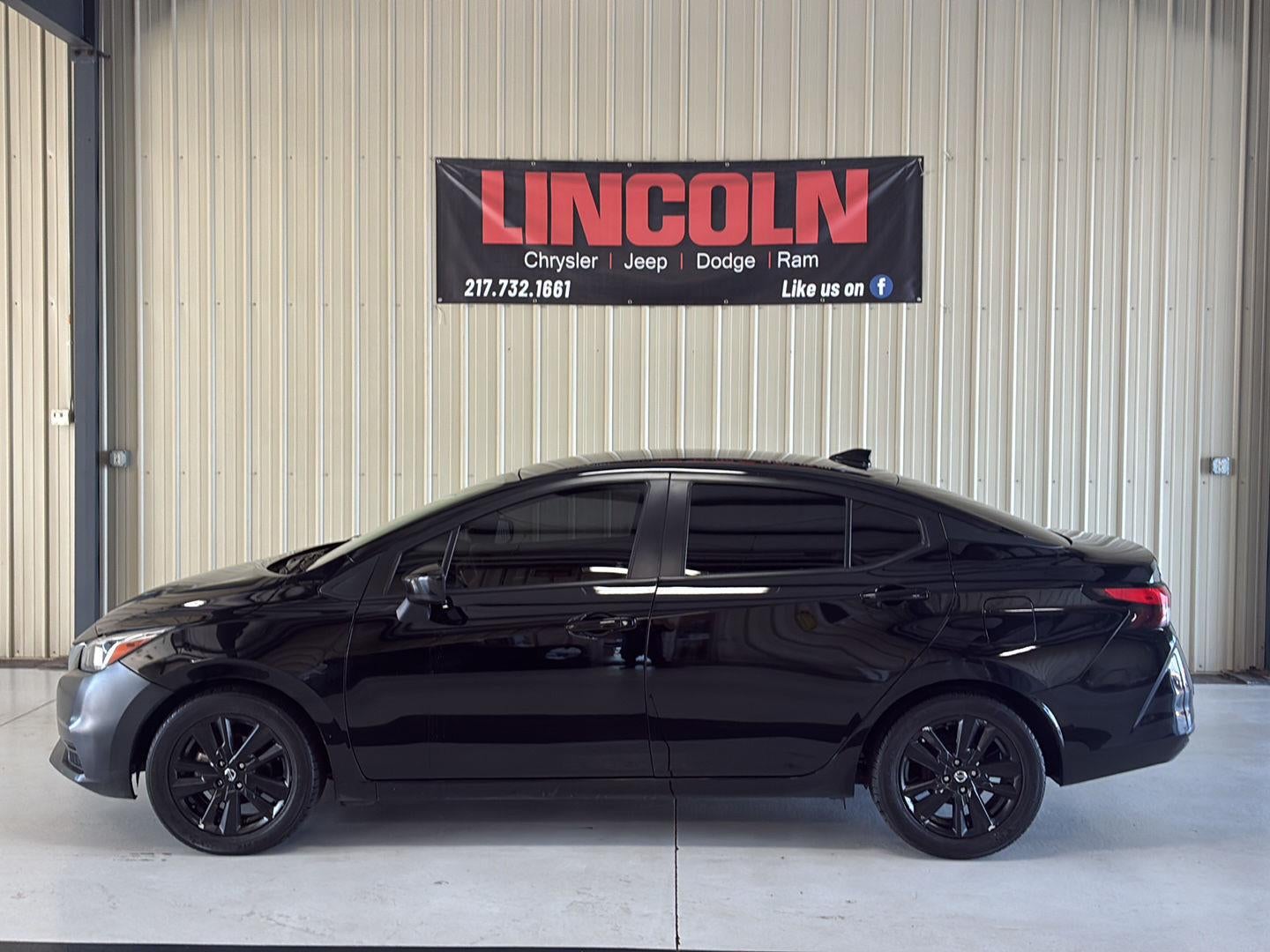 2022 Nissan Versa SV