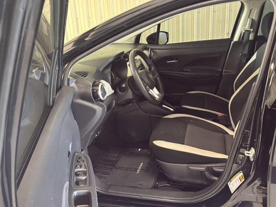 2022 Nissan Versa SV