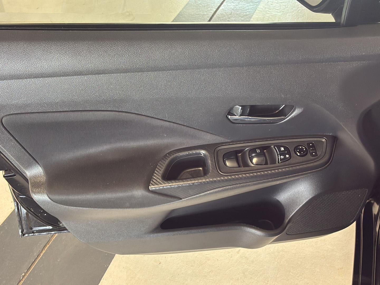 2022 Nissan Versa SV