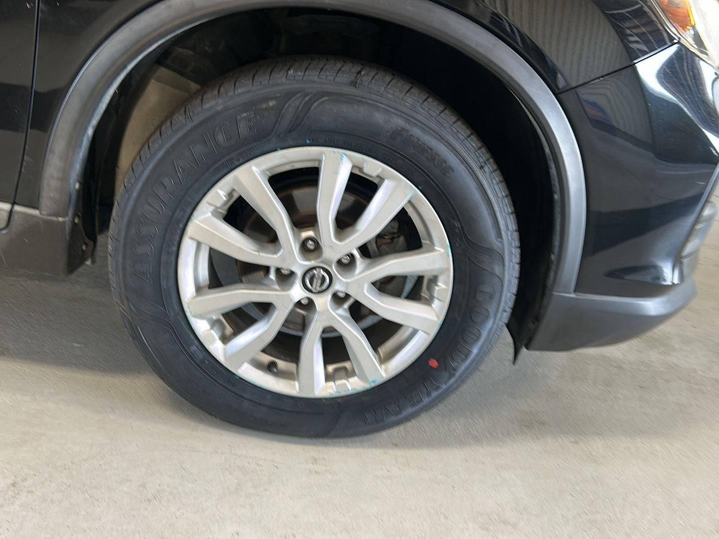 2017 Nissan Rogue SV