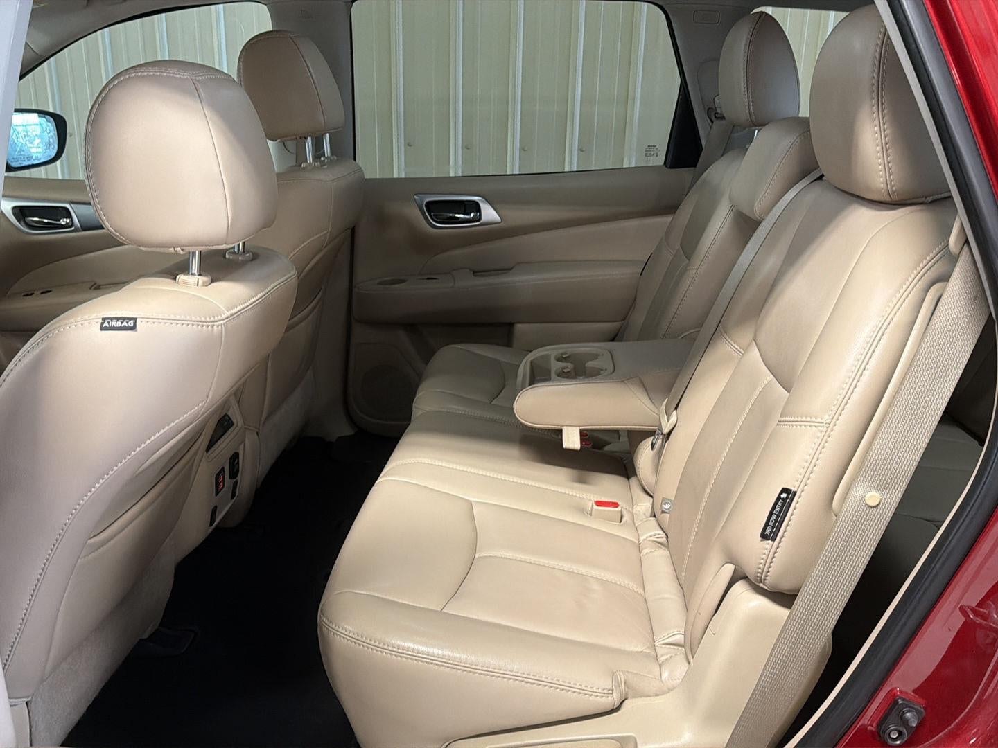 2018 Nissan Pathfinder SL