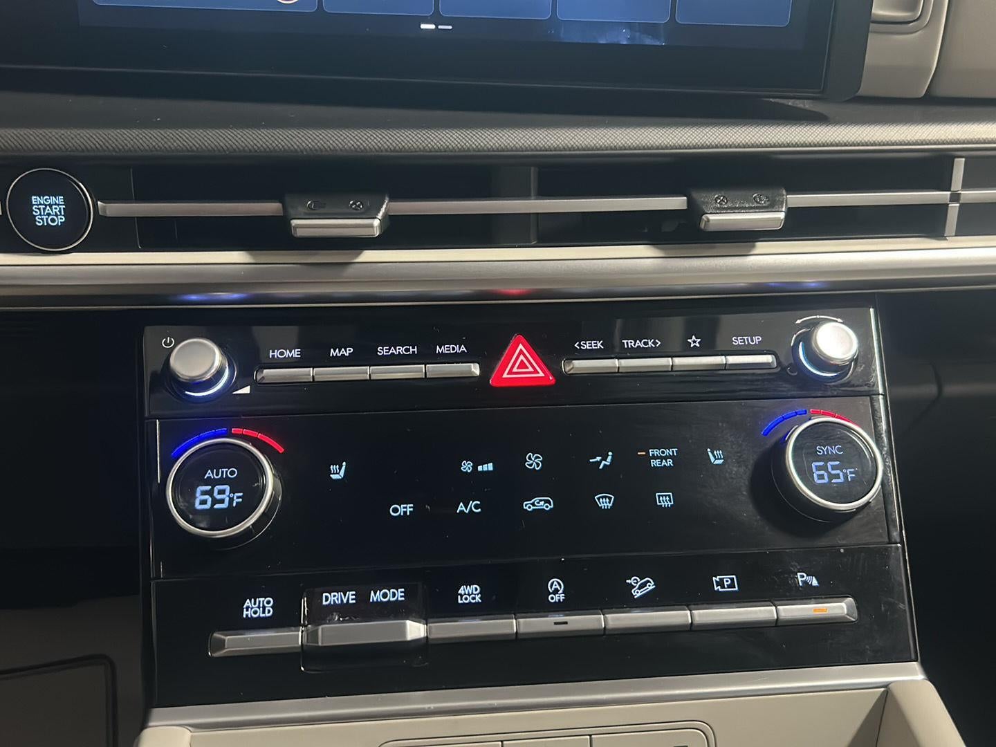 2025 Hyundai Santa Fe SEL