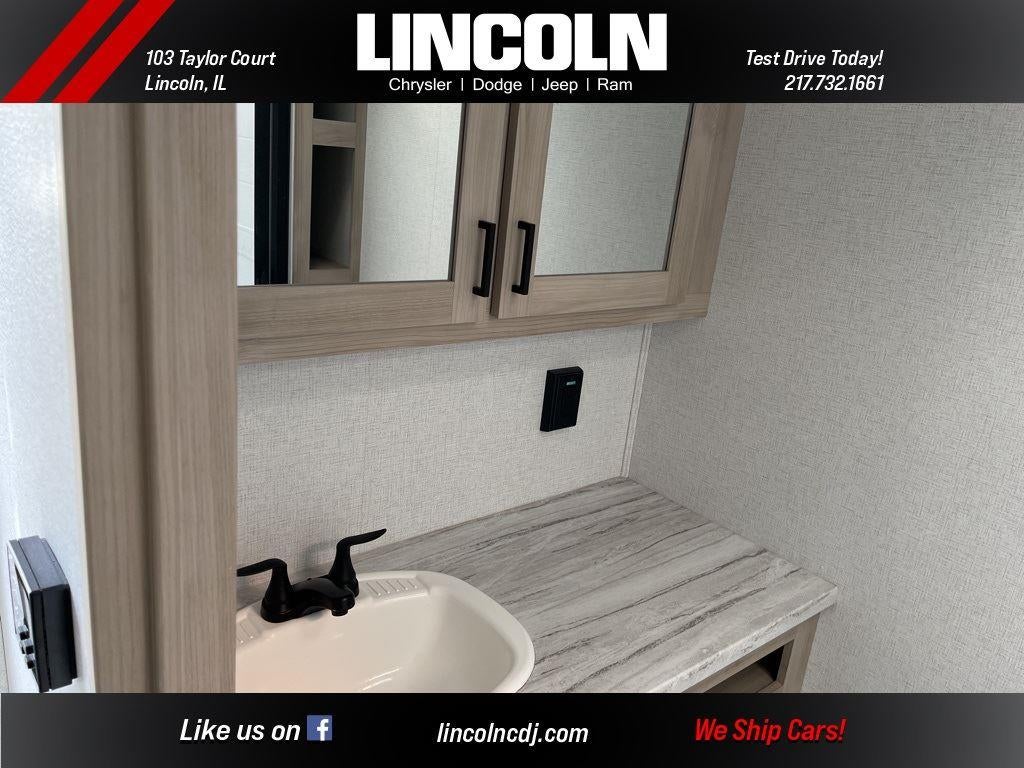 2024 Silver Lake EAST TO WEST Camper