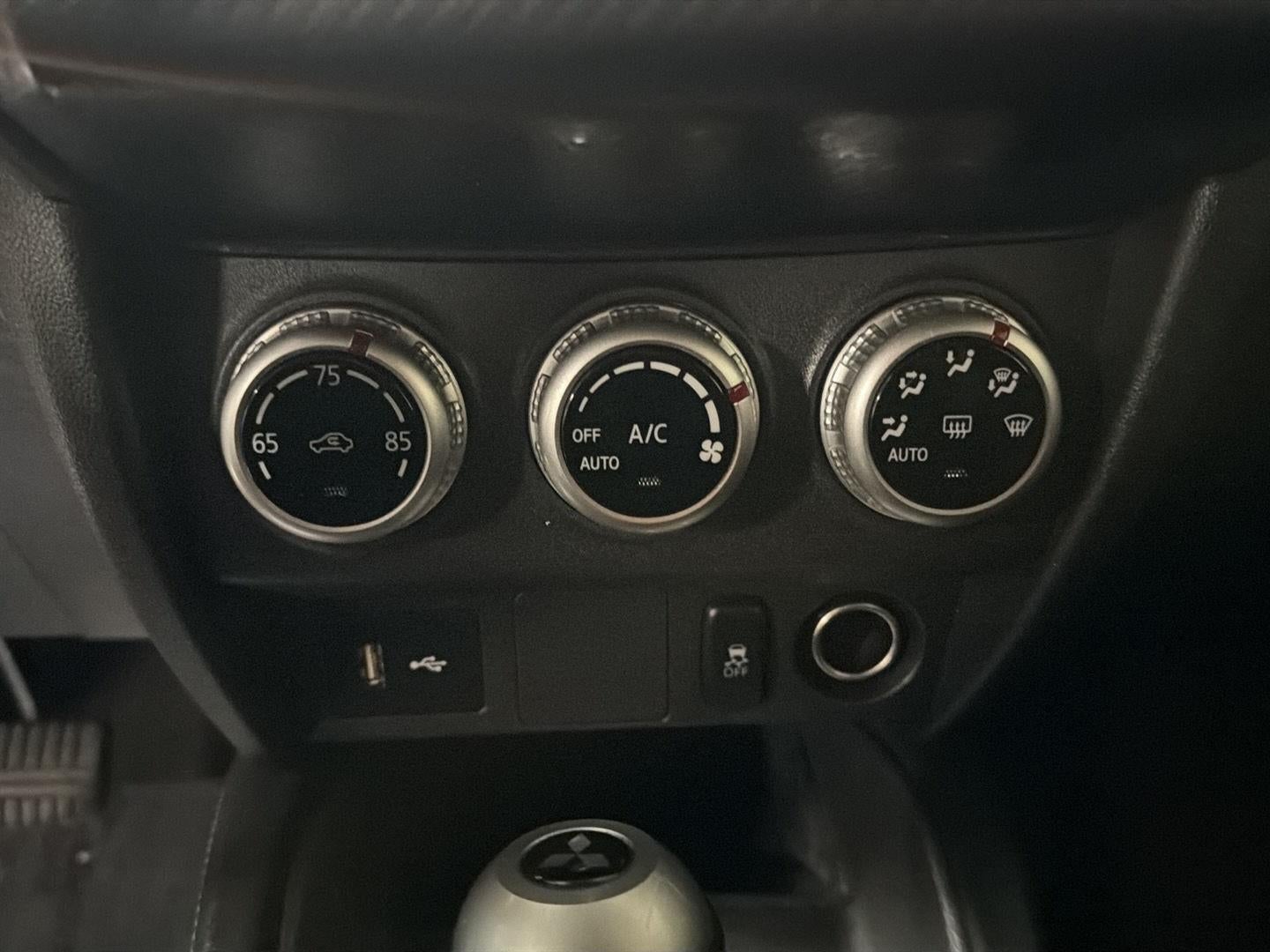 2023 Mitsubishi Outlander Sport ES