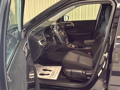 2024 Mitsubishi Outlander ES