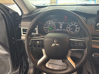 2024 Mitsubishi Outlander ES