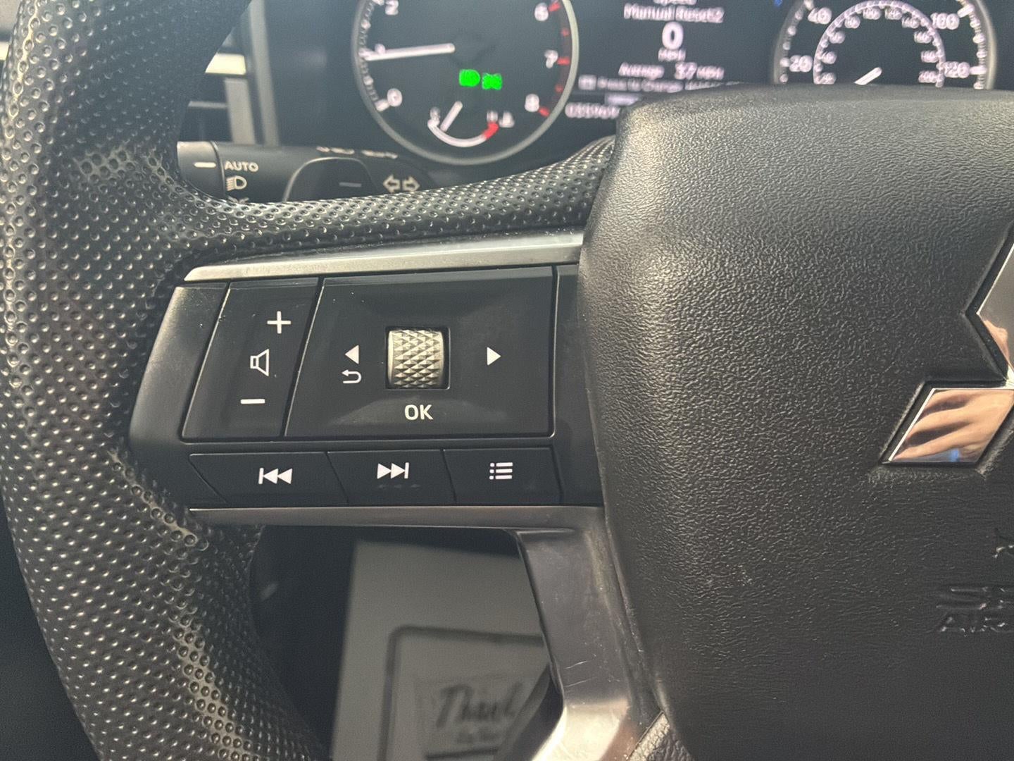 2024 Mitsubishi Outlander ES
