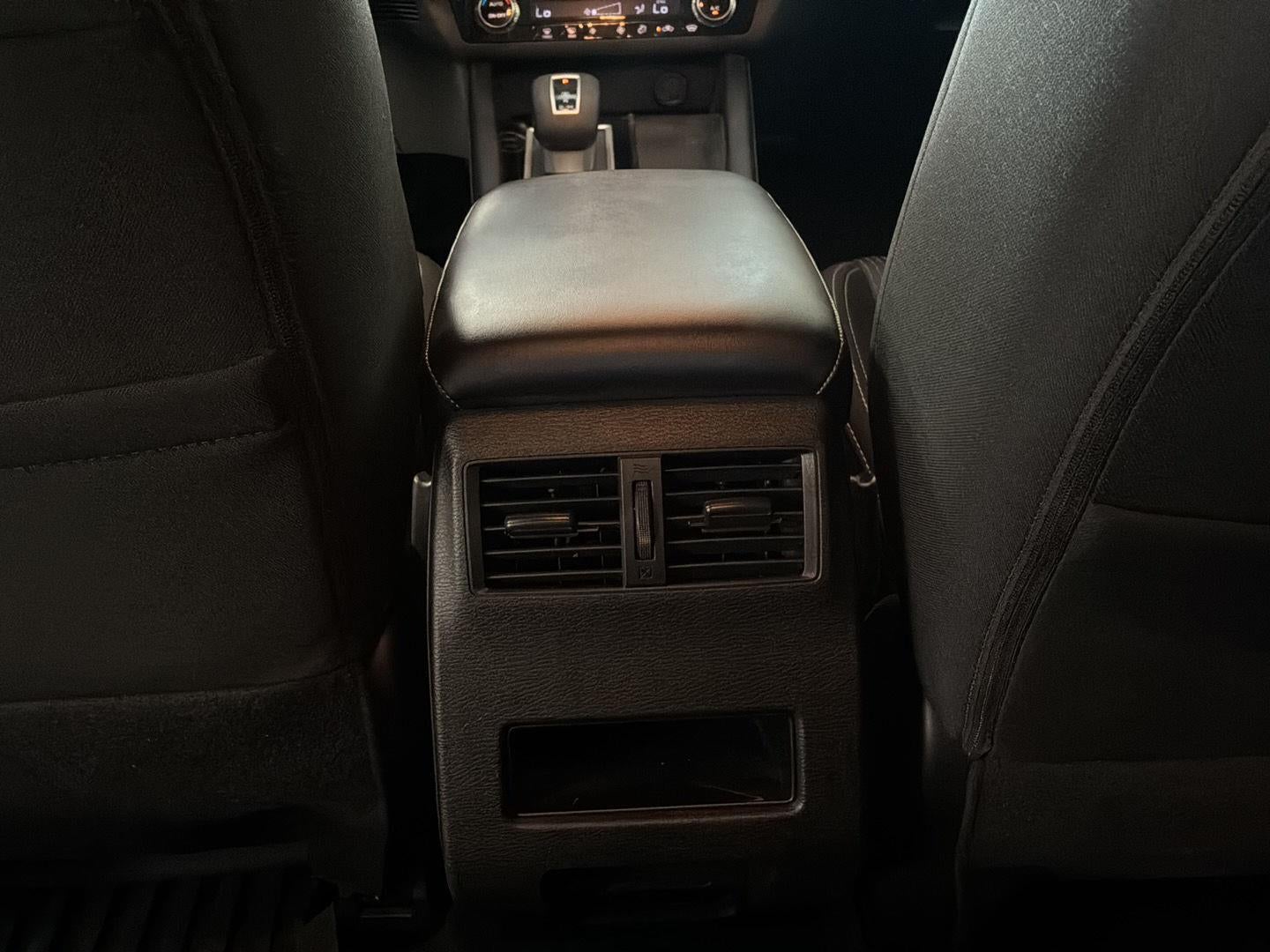 2024 Mitsubishi Outlander ES