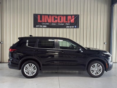 2024 Mitsubishi Outlander ES