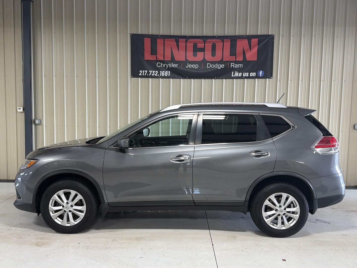 2016 Nissan Rogue SV