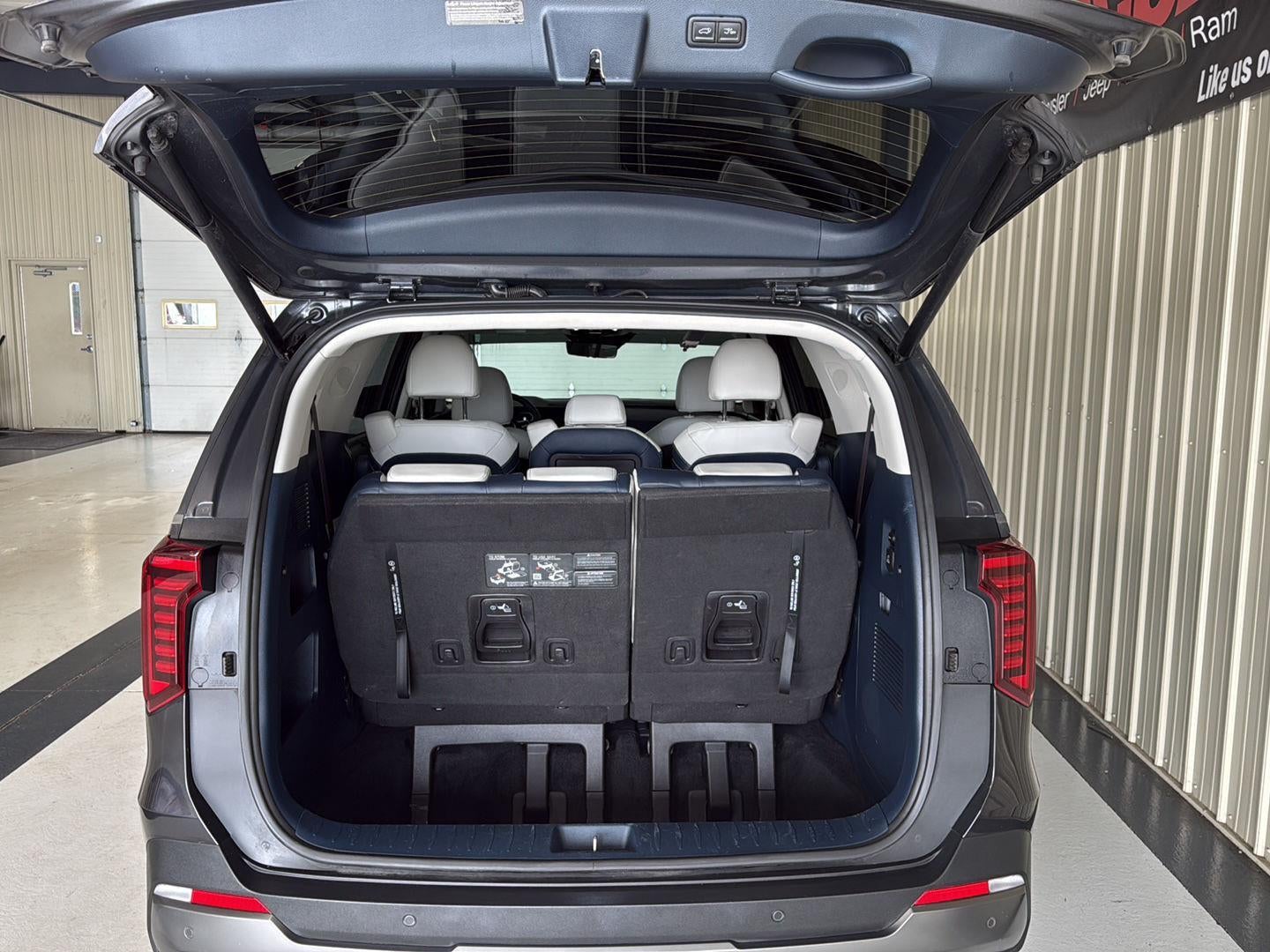 2025 Kia Carnival SX Prestige