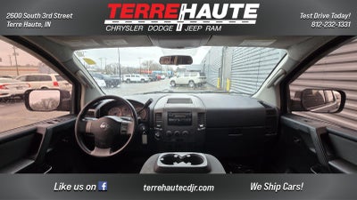 2012 Nissan Titan SV