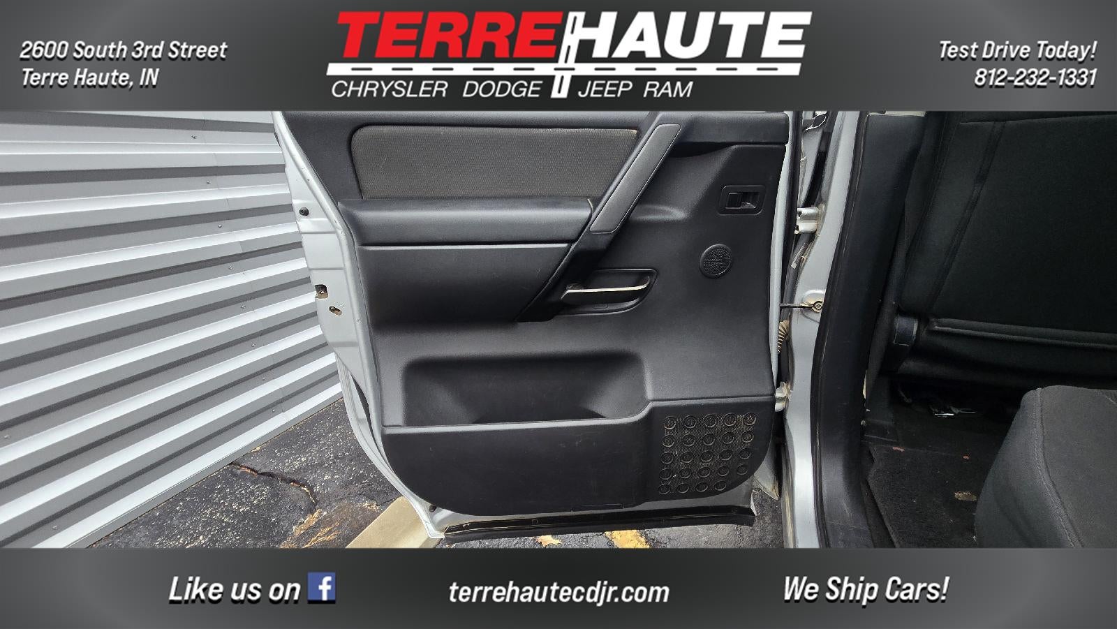 2012 Nissan Titan SV