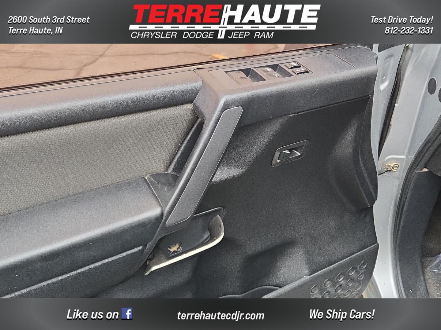 2012 Nissan Titan SV