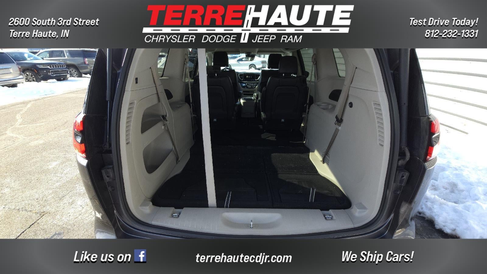 2023 Chrysler Pacifica Touring L