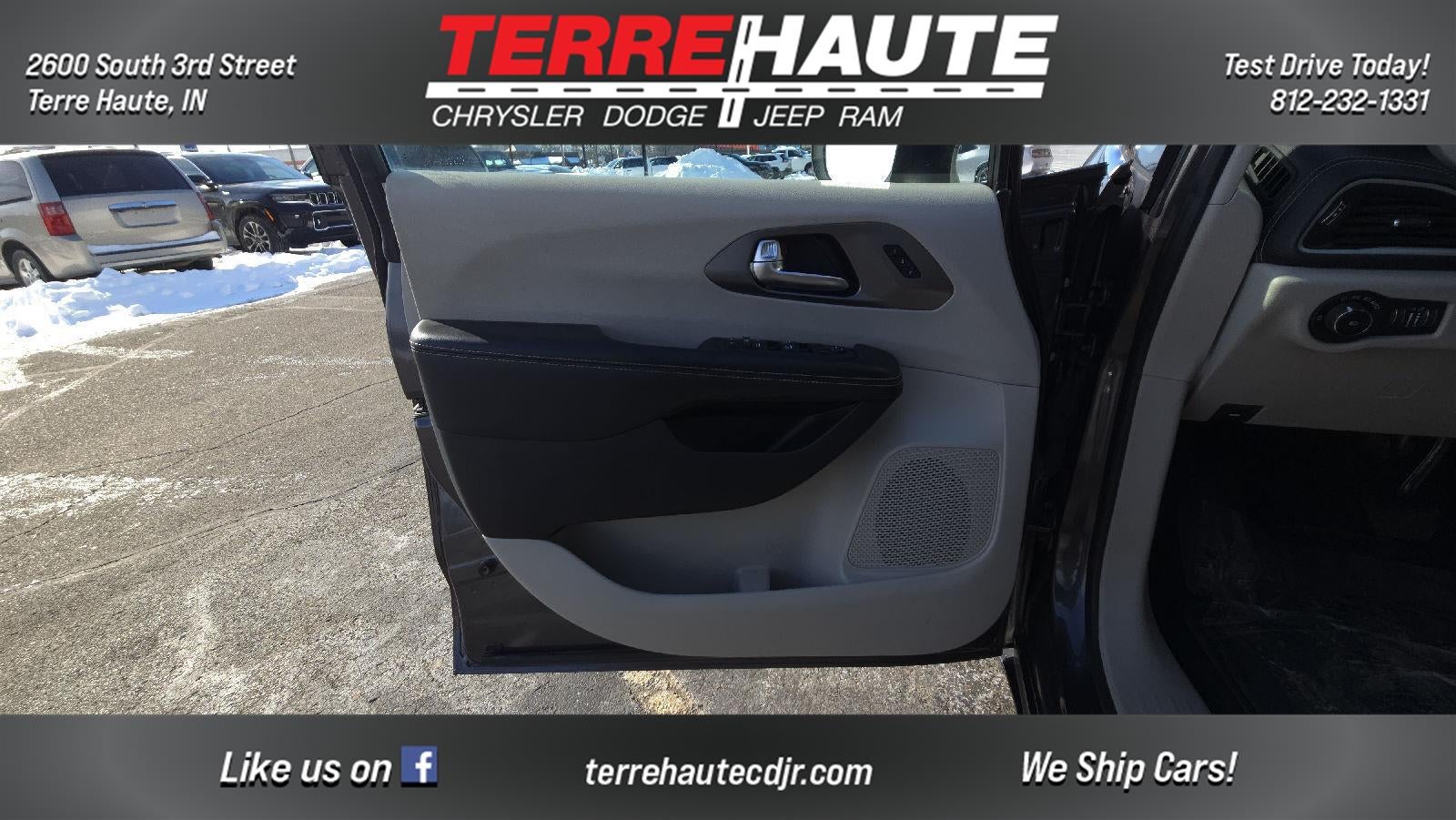 2023 Chrysler Pacifica Touring L