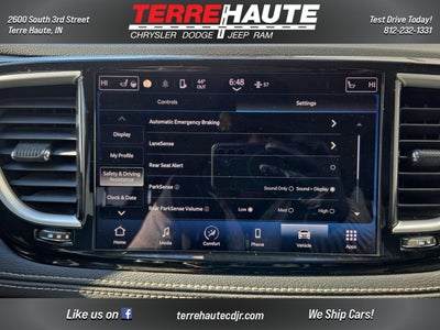 2023 Chrysler Pacifica Touring L