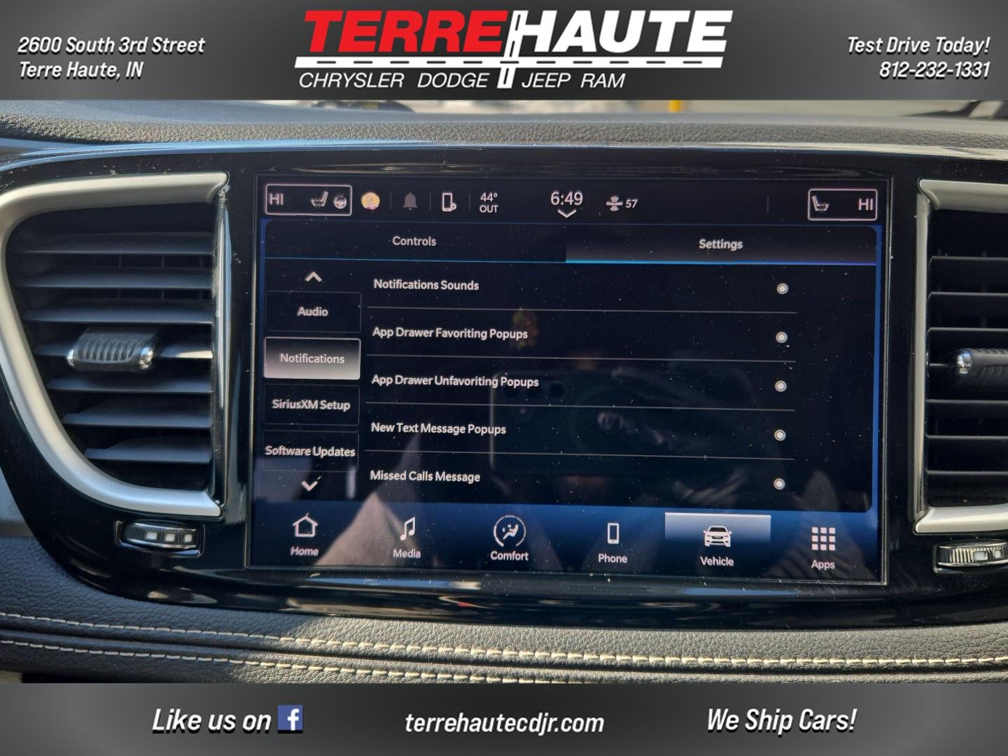 2023 Chrysler Pacifica Touring L