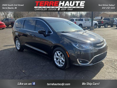 2017 Chrysler Pacifica Touring Plus