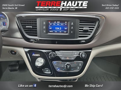 2017 Chrysler Pacifica LX