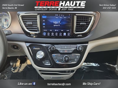 2017 Chrysler Pacifica Touring