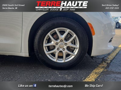 2017 Chrysler Pacifica Touring