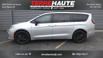 2024 Chrysler Pacifica Touring L