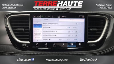 2024 Chrysler Pacifica Touring L