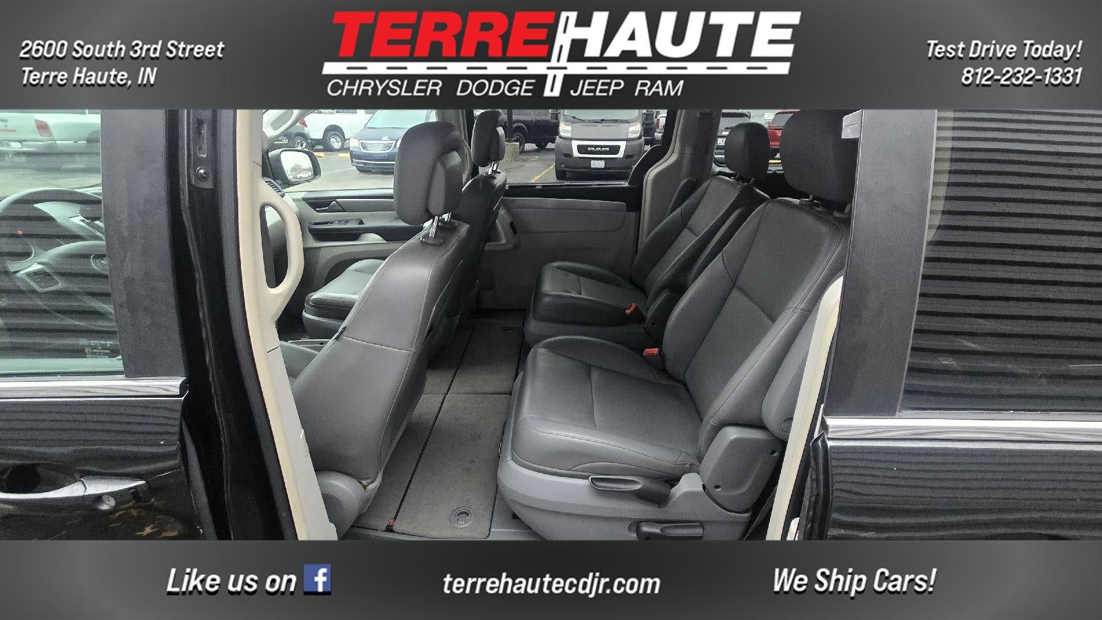 2012 Volkswagen Routan SE