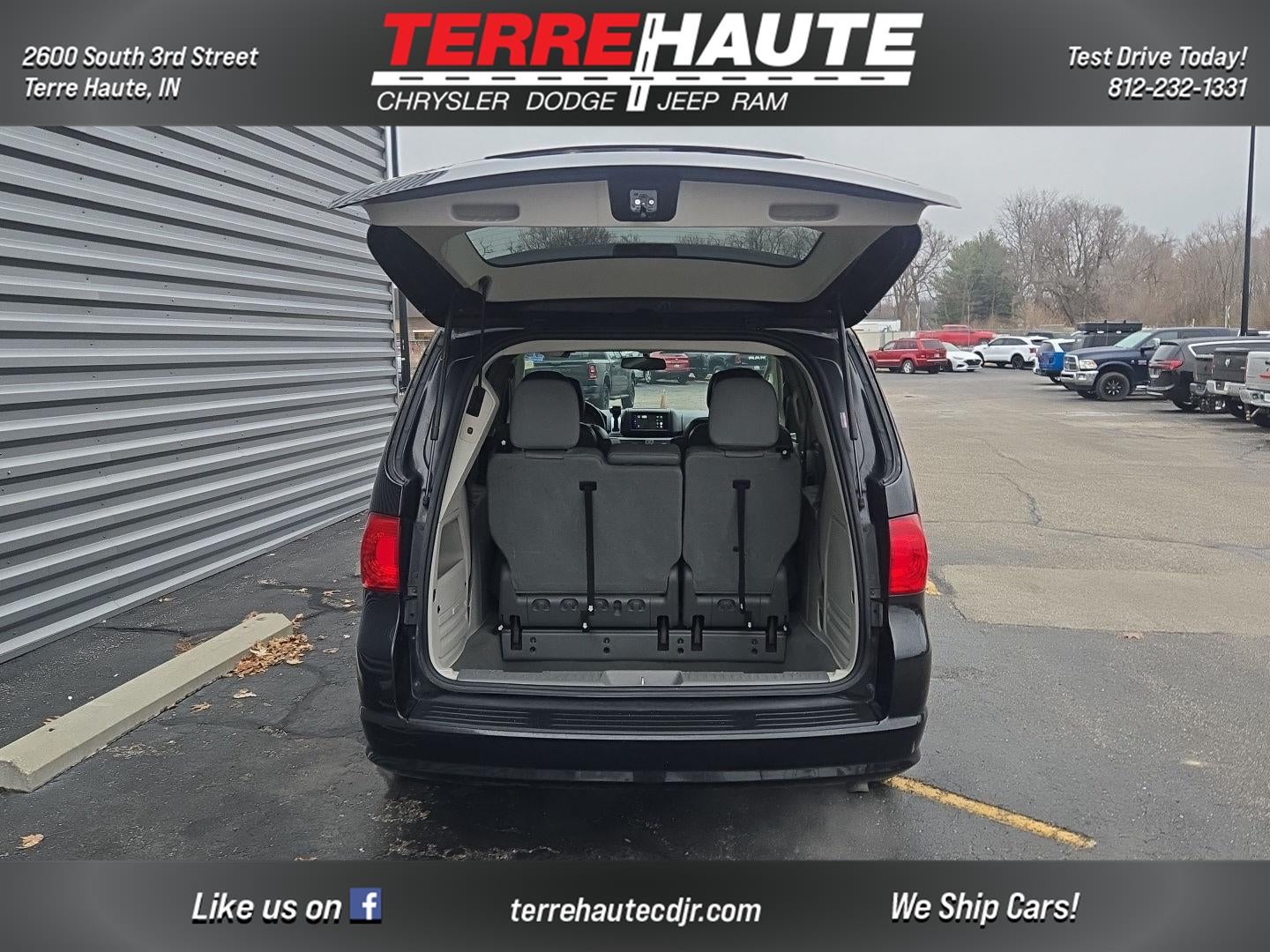 2012 Volkswagen Routan SE