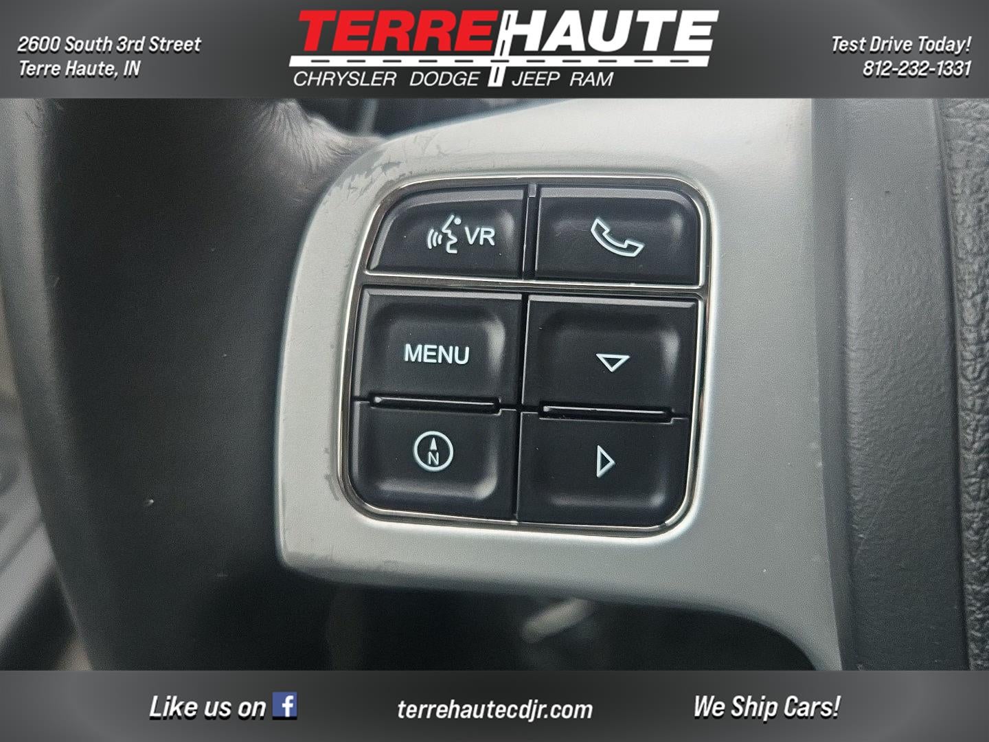 2012 Volkswagen Routan SE