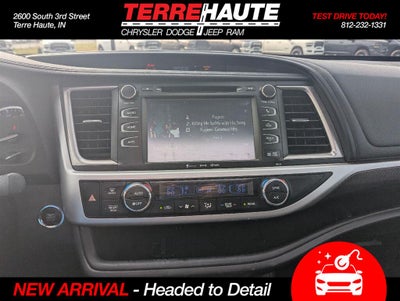 2017 Toyota Highlander SE