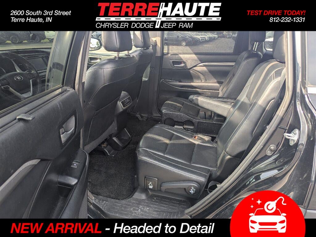 2017 Toyota Highlander SE