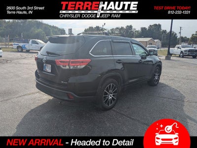 2017 Toyota Highlander SE