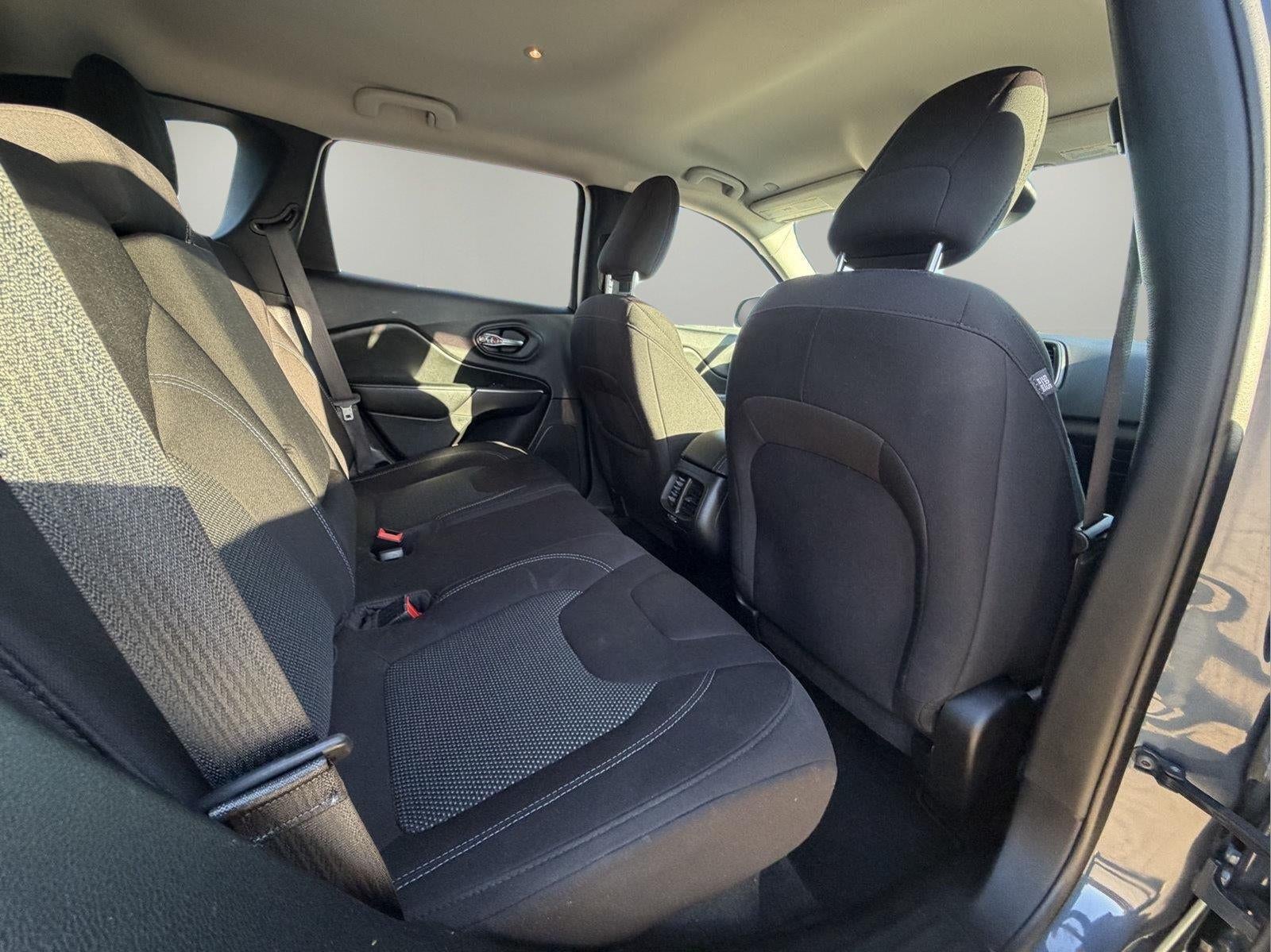 2021 Jeep Cherokee Latitude