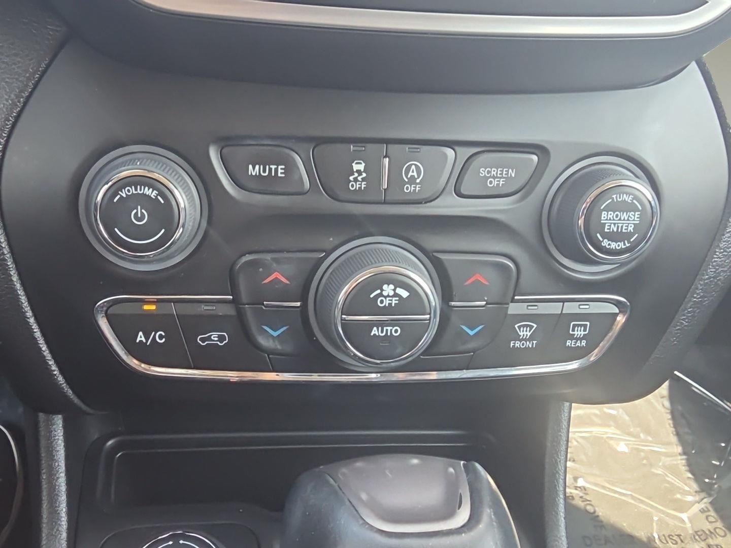 2022 Jeep Cherokee Latitude Lux