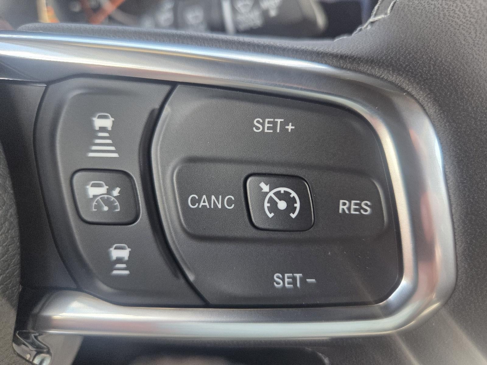 2026 Jeep WRANGLER SAHARA 4 DOOR 4X4