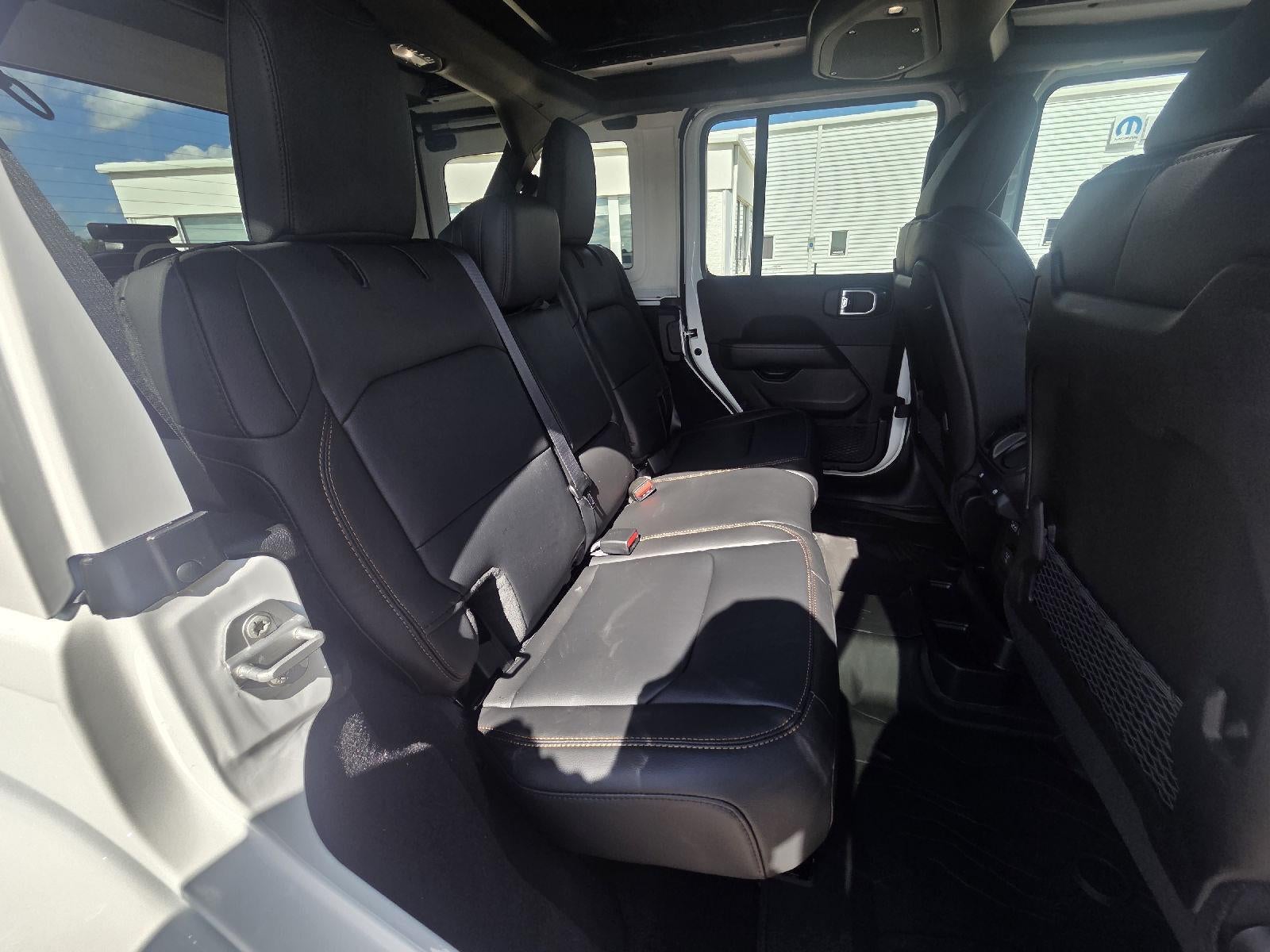 2026 Jeep WRANGLER SAHARA 4 DOOR 4X4
