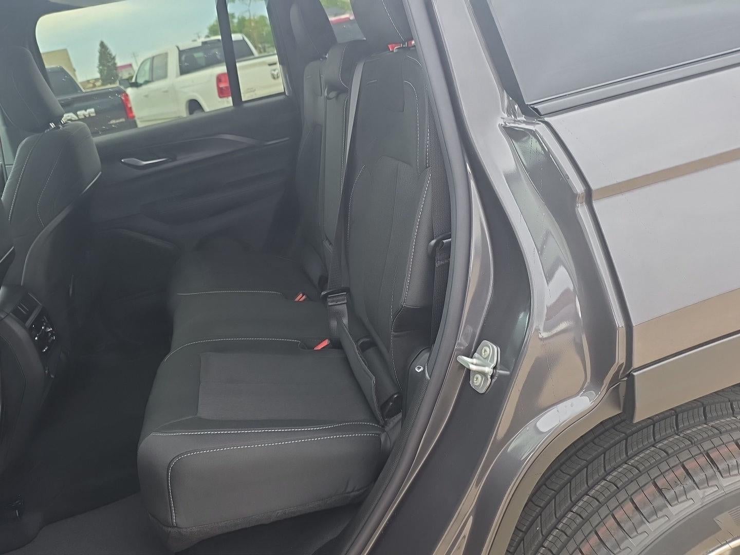2026 Jeep Grand Cherokee Laredo X